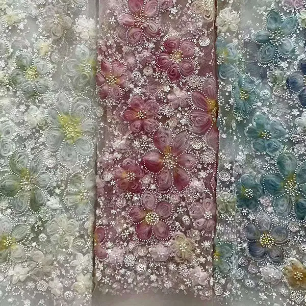 Comment le tissu en dentelle peut-il transformer les créations de mode avec élégance et polyvalence ?