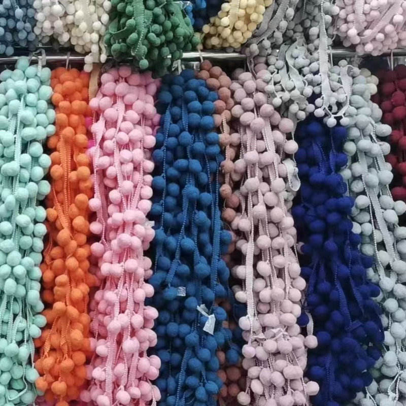 Multi-couleurs en dentelle de dentelle décorative conception de conception de pom